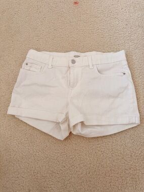 White jean shorts boyfriend style